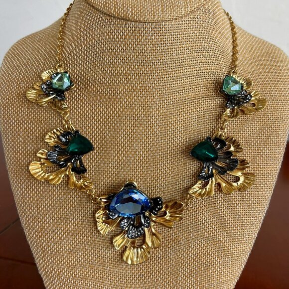 Chloe + Isabel Jewelry - Chloe and Isabel Le Rococo Statement Necklace NEW